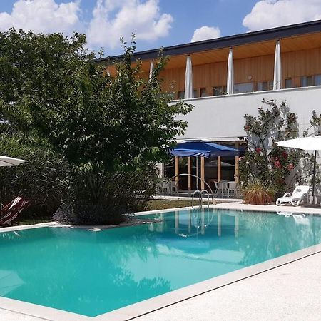 Hotel Gracanica Eksteriør billede