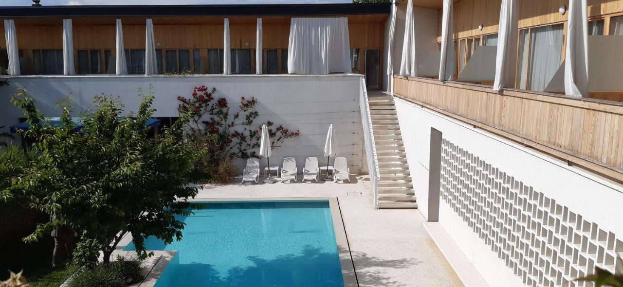Hotel Gracanica Eksteriør billede